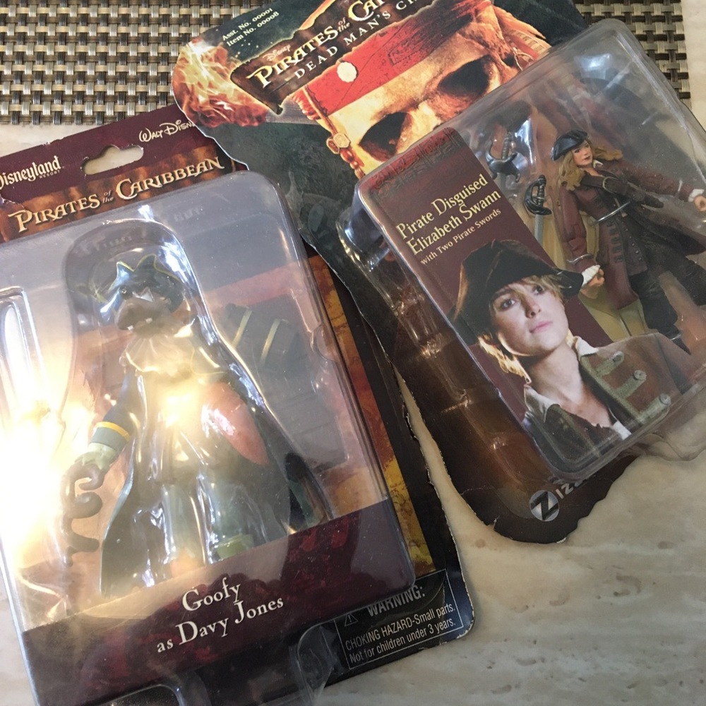 Collectible action figures,Pirates of the Cari.